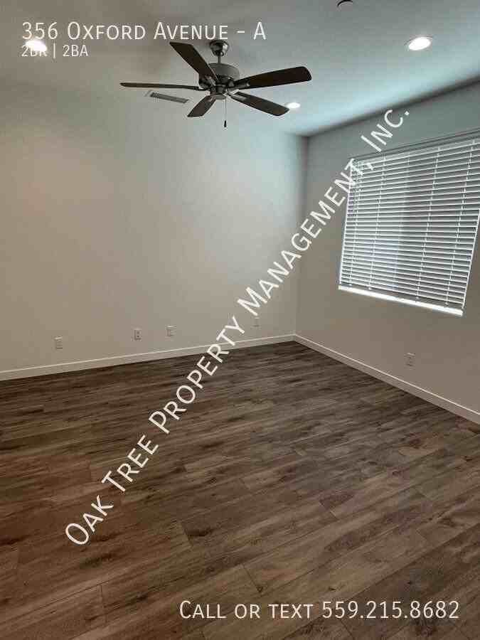 356 Oxford Ave #A - Photo 4 of 17