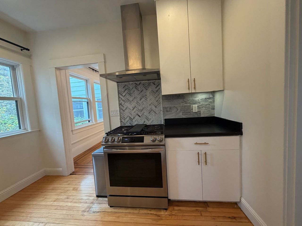 1572 Church St - Photo 3 of 16