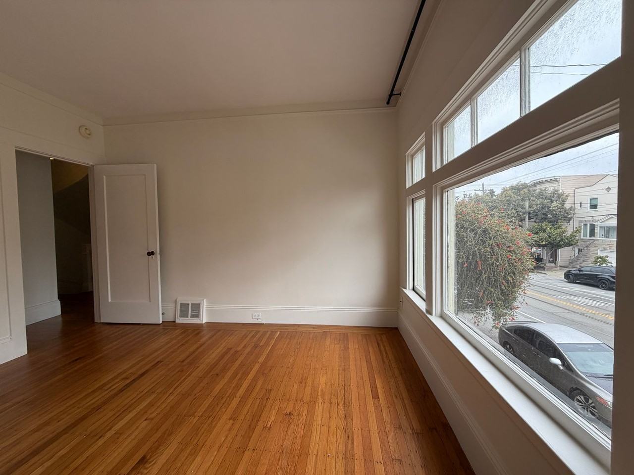 1572 Church St - Photo 5 of 16