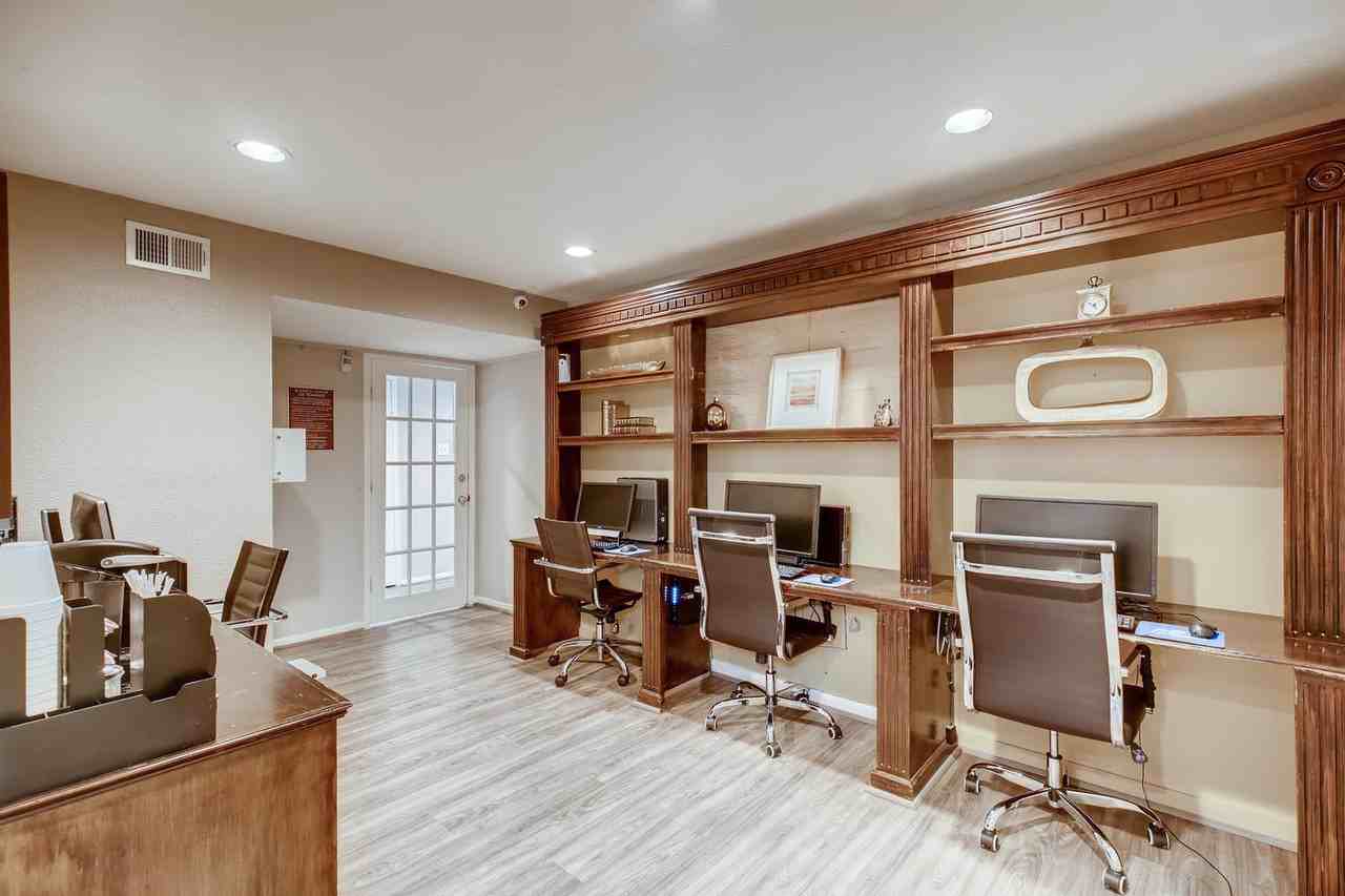 Greenridge Dr - Photo 2 of 8