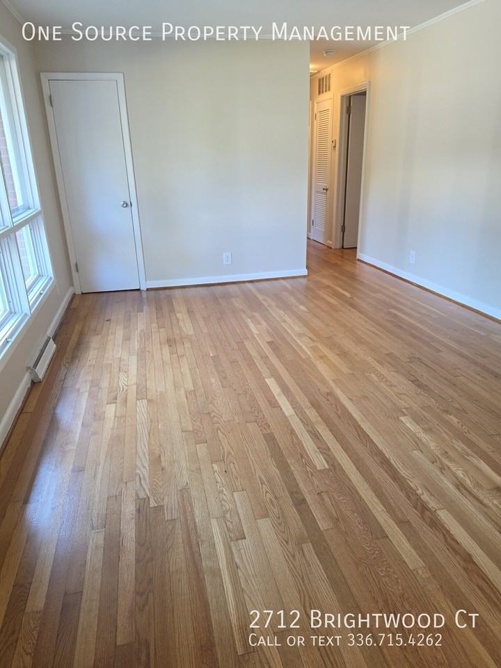 2712 Brightwood Ct - Photo 2 of 24