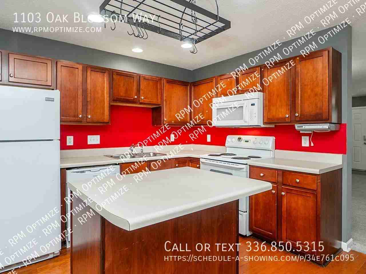 1103 Oak Blossom Way - Photo 6 of 42