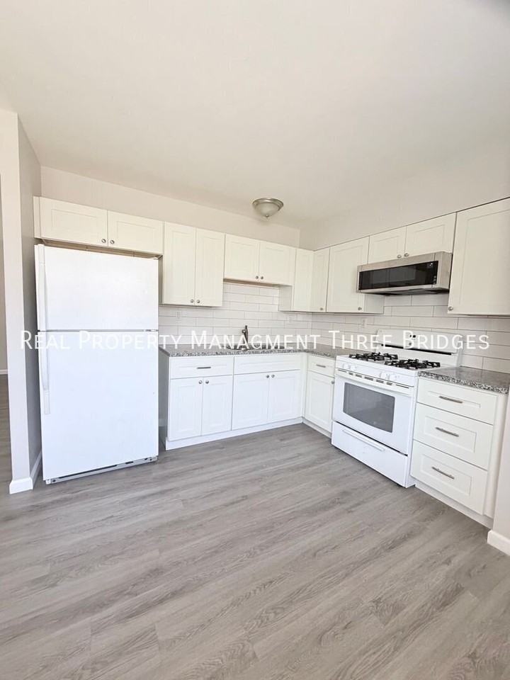 5247 Ville Anita Ct #5247 - Photo 4 of 18