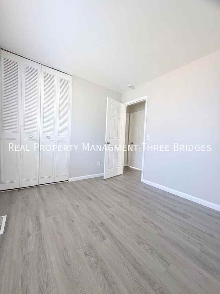 5247 Ville Anita Ct #5247 - Photo 6 of 18