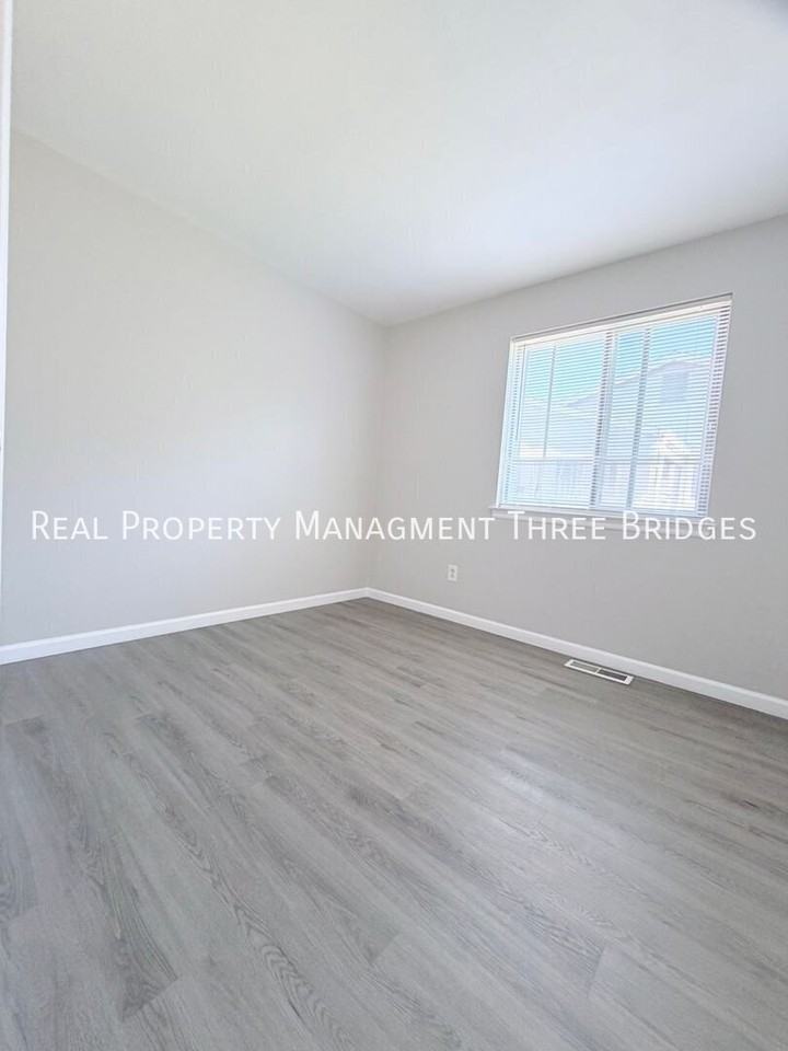 5247 Ville Anita Ct #5247 - Photo 7 of 18