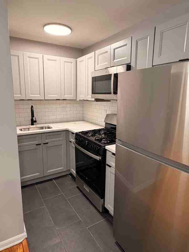 437 Elmora Ave #37 - Photo 7 of 7