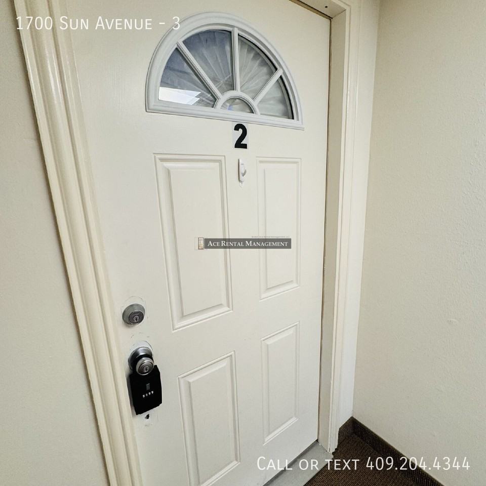 1700 Sun Ave #3 - Photo 2 of 12