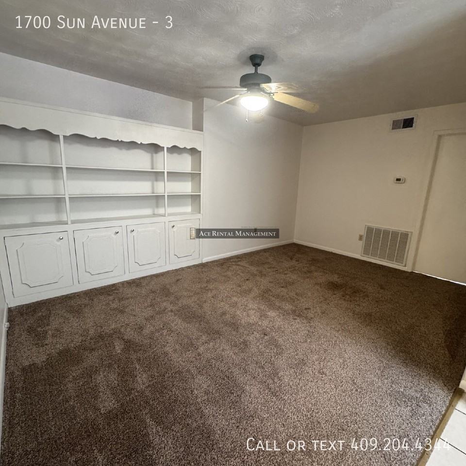 1700 Sun Ave #3 - Photo 3 of 12