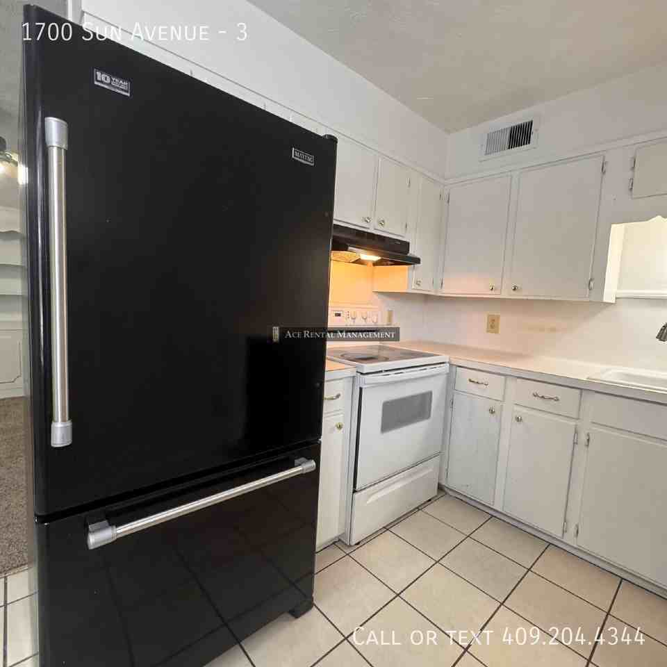 1700 Sun Ave #3 - Photo 5 of 12