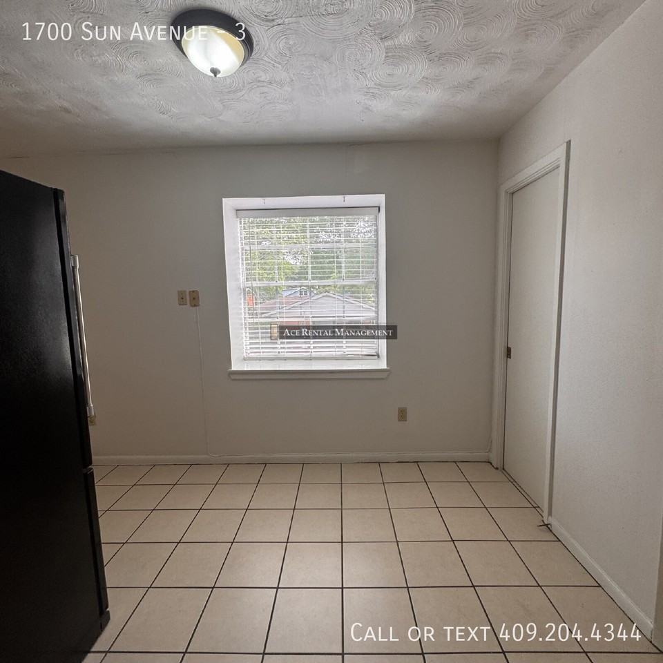 1700 Sun Ave #3 - Photo 7 of 12