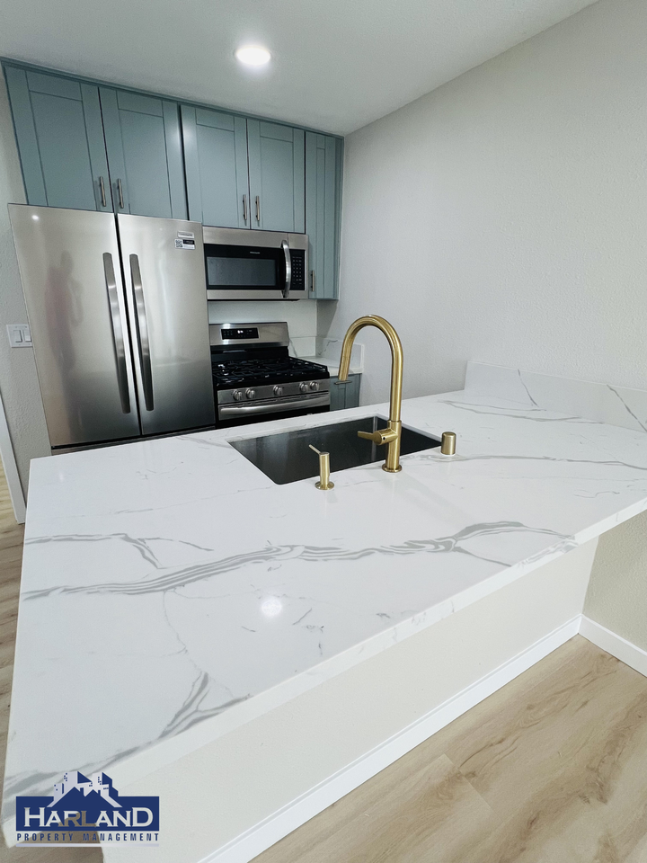 3845 Menlo Ave - Photo 2 of 16