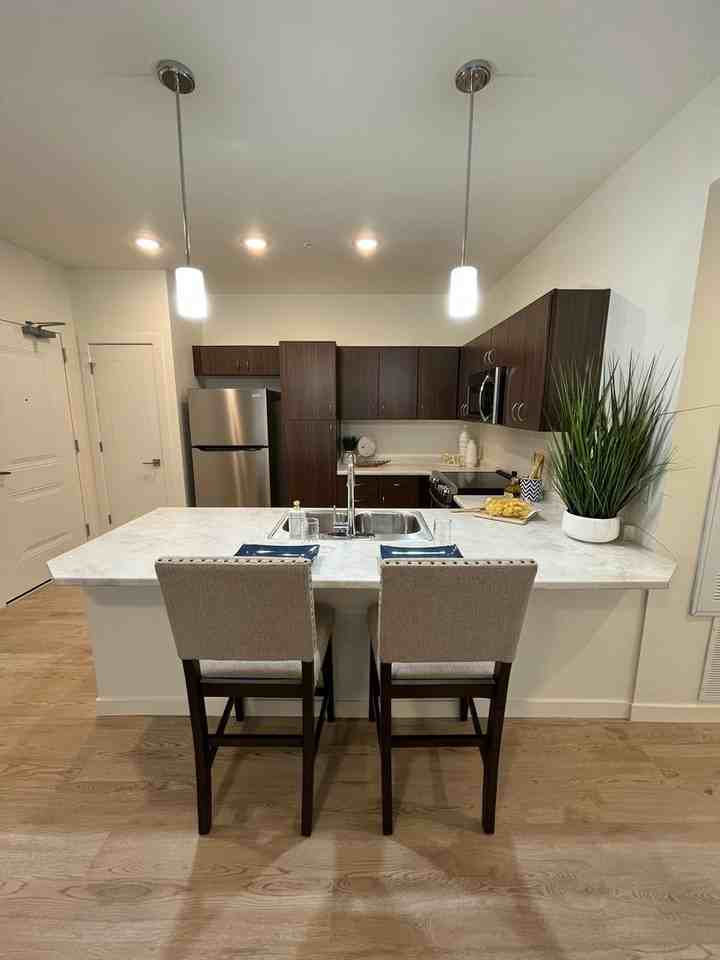 4715 Lexington Sky Ln #301