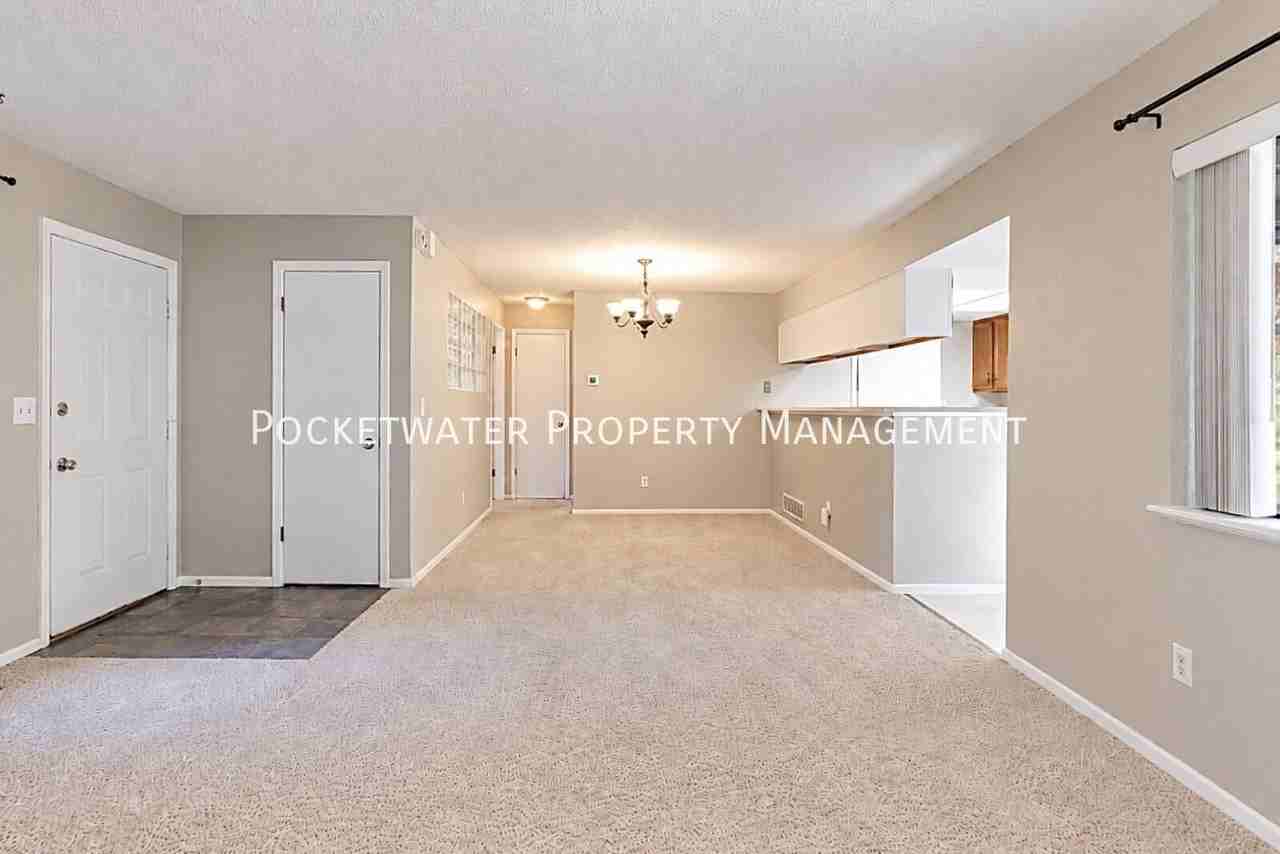 6225 Willow Ln - Photo 7 of 23
