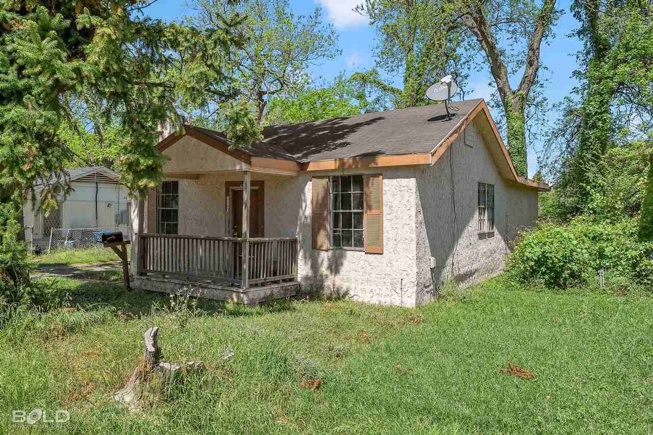2545 Trichel St - Photo 2 of 7