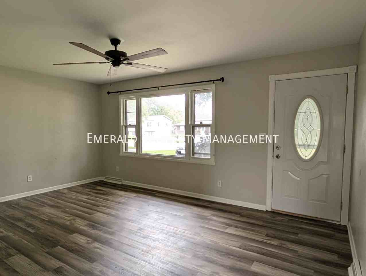 8224 Scott Ln - Photo 2 of 10