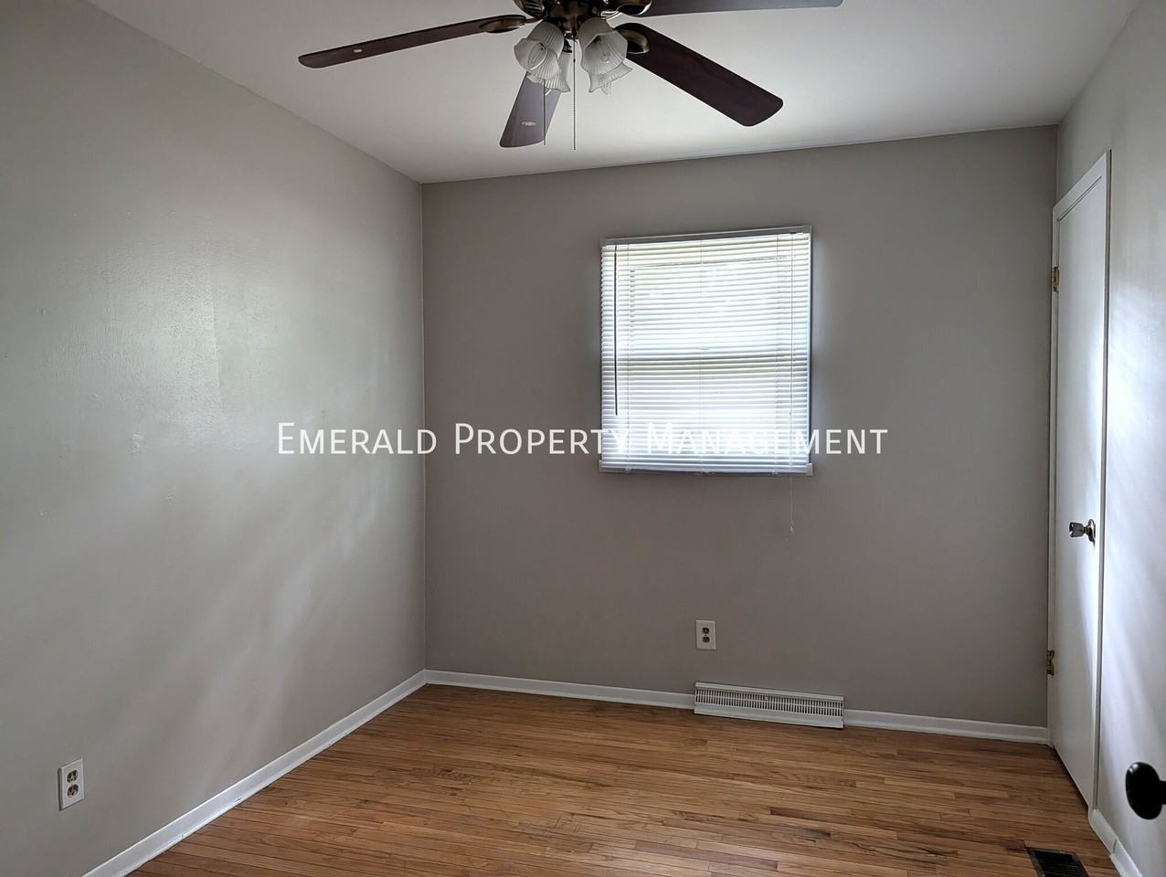 8224 Scott Ln - Photo 7 of 10