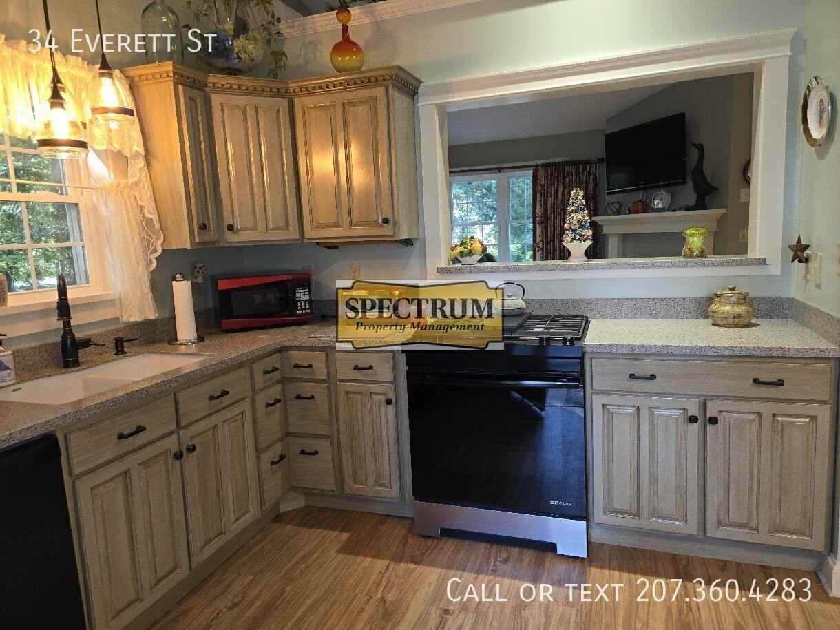34 Everett St - Photo 2 of 19