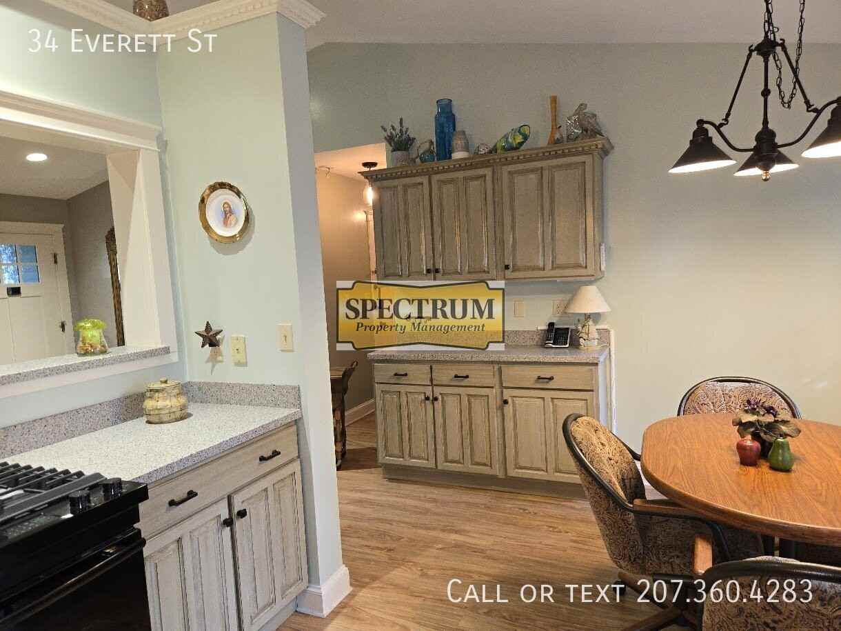 34 Everett St - Photo 5 of 19