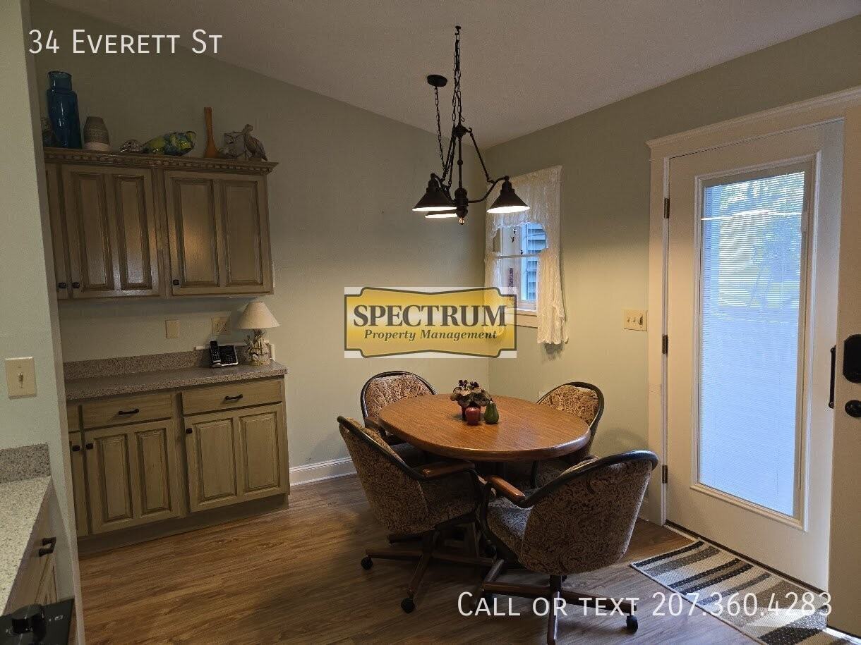 34 Everett St - Photo 6 of 19