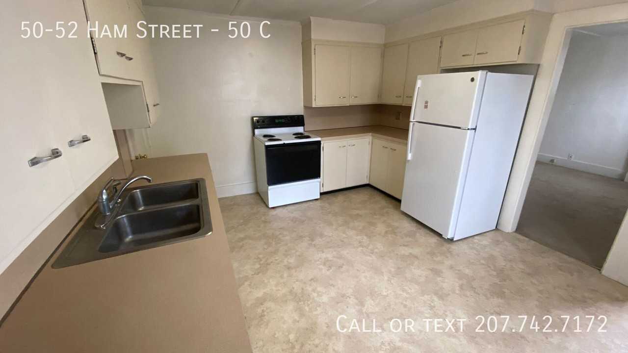 5052 Ham St #50C - Photo 3 of 26