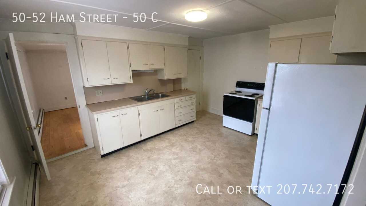 5052 Ham St #50C - Photo 5 of 26