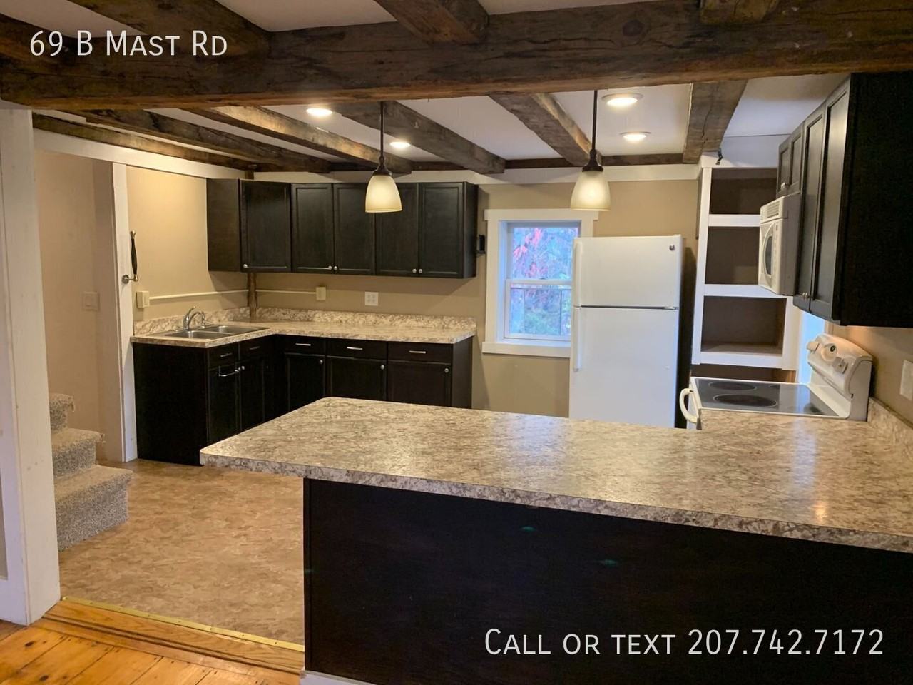 69 Mast Rd Apt B - Photo 2 of 17