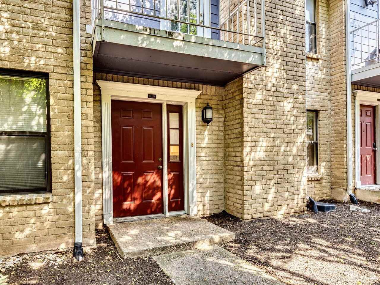 810 Banister Ln - Photo 2 of 9