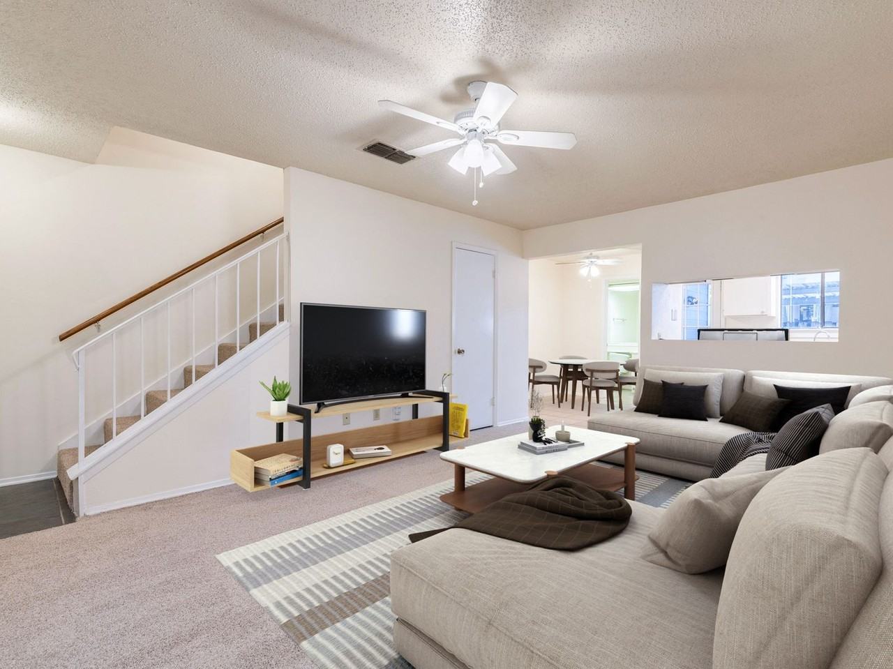 810 Banister Ln - Photo 4 of 9