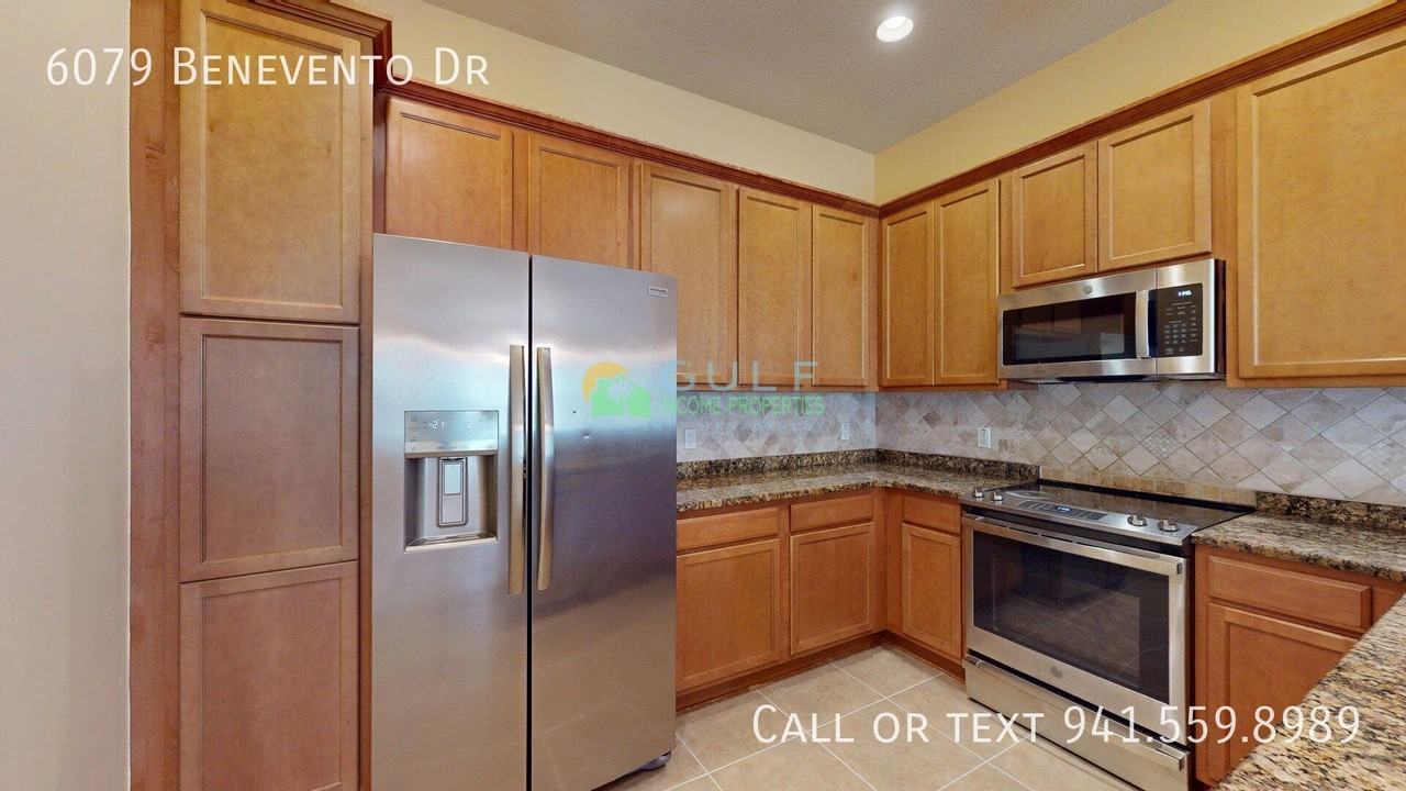 6079 Benevento Dr - Photo 7 of 24