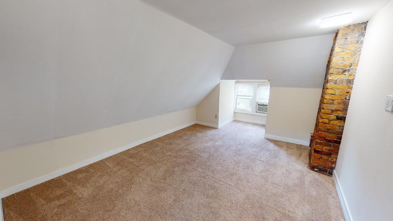 56 W Blake Ave - Photo 7 of 14