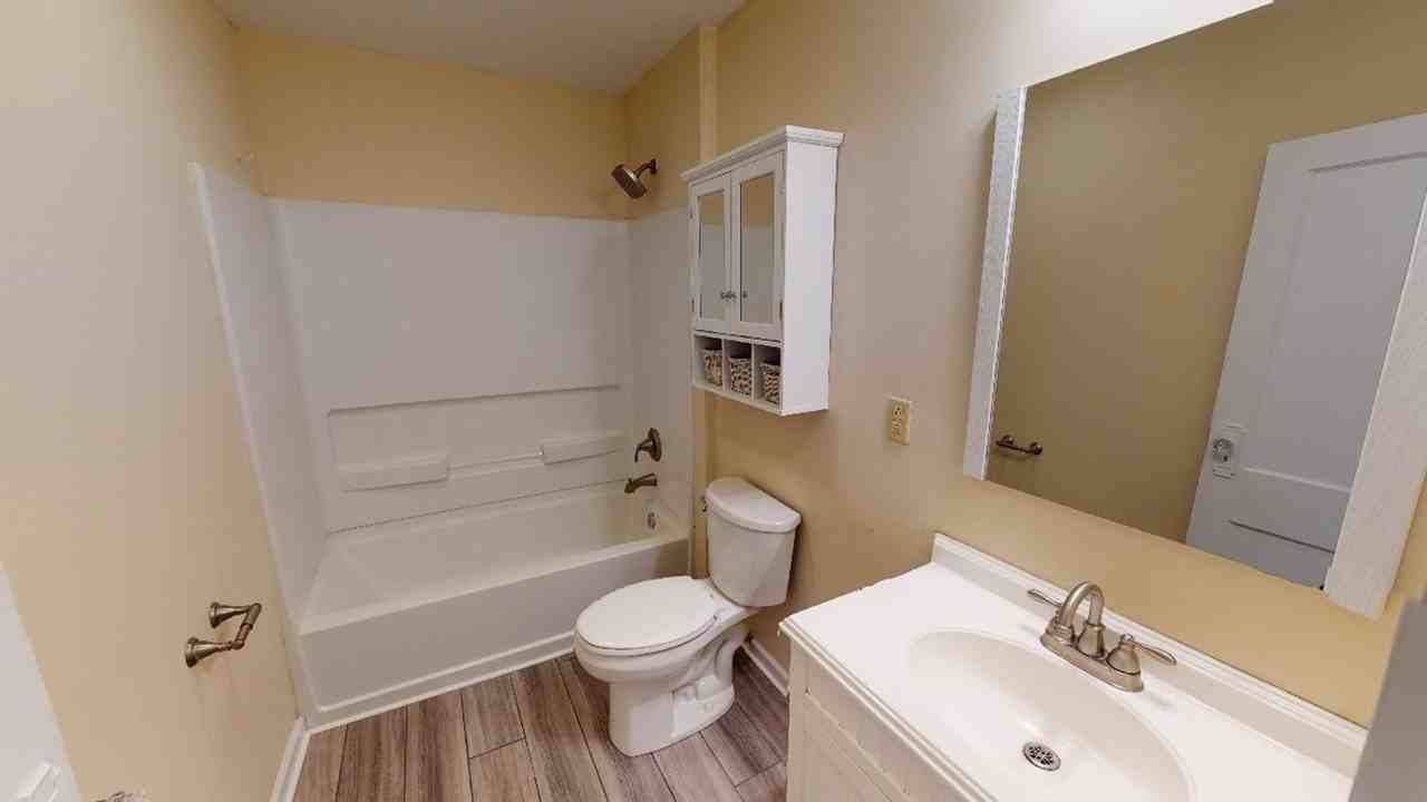 174 E Tompkins St - Photo 4 of 10