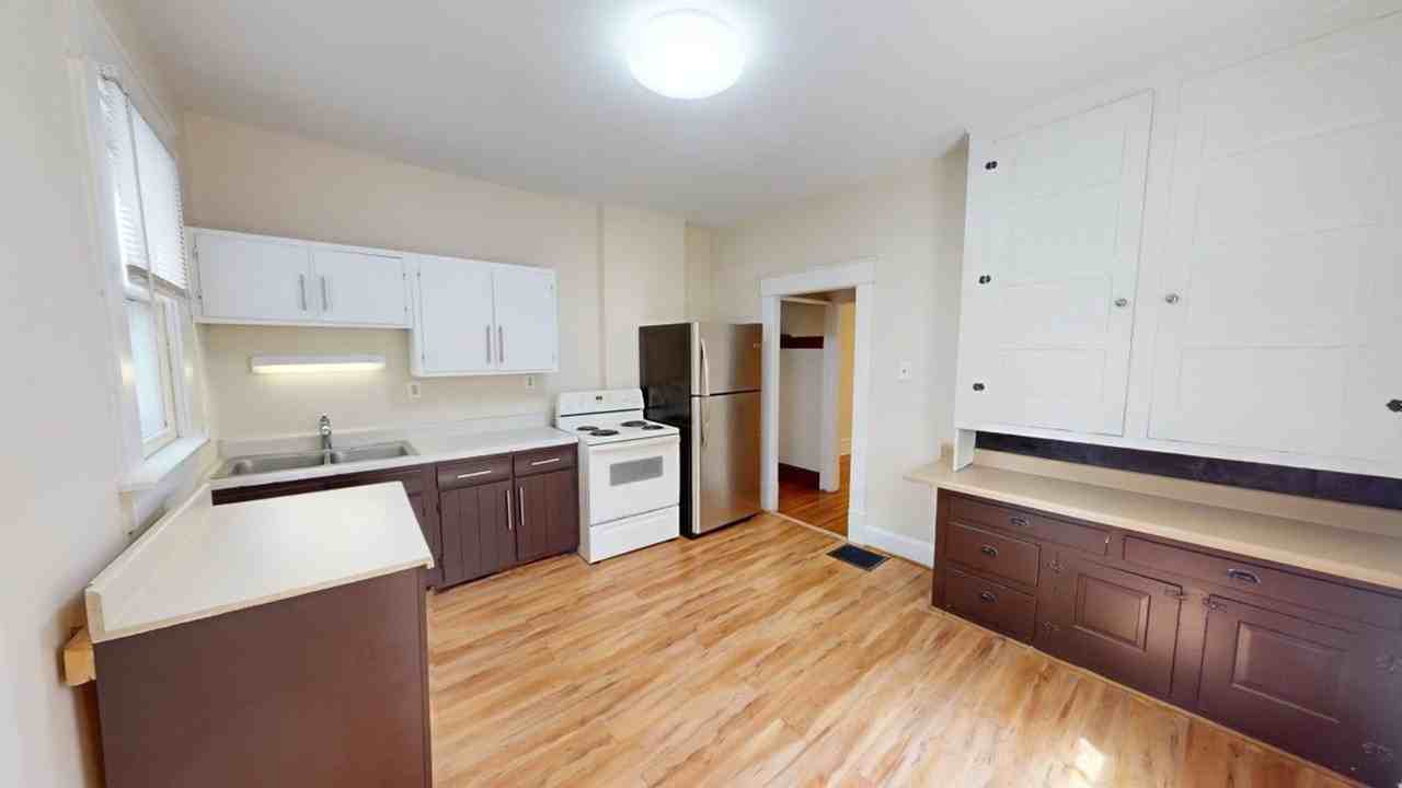 159 E Maynard Ave - Photo 3 of 16