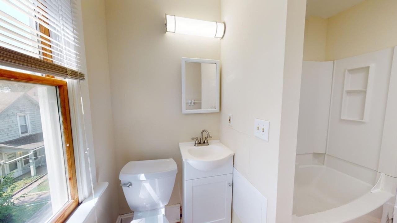 159 E Maynard Ave - Photo 7 of 16