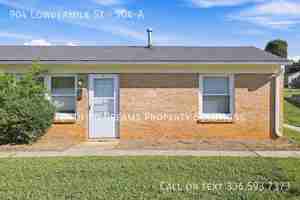 featured image of 904 Lowdermilk St #904A