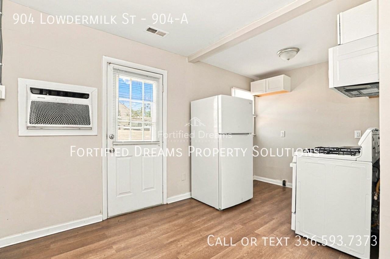 904 Lowdermilk St #904A - Photo 6 of 32