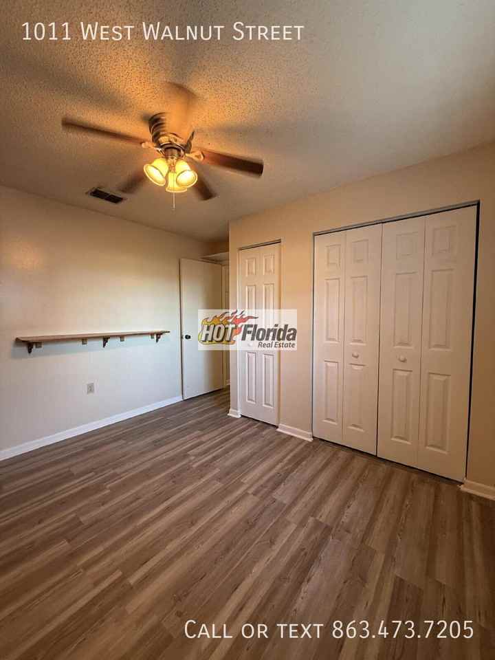 1011 W Walnut St - Photo 5 of 10