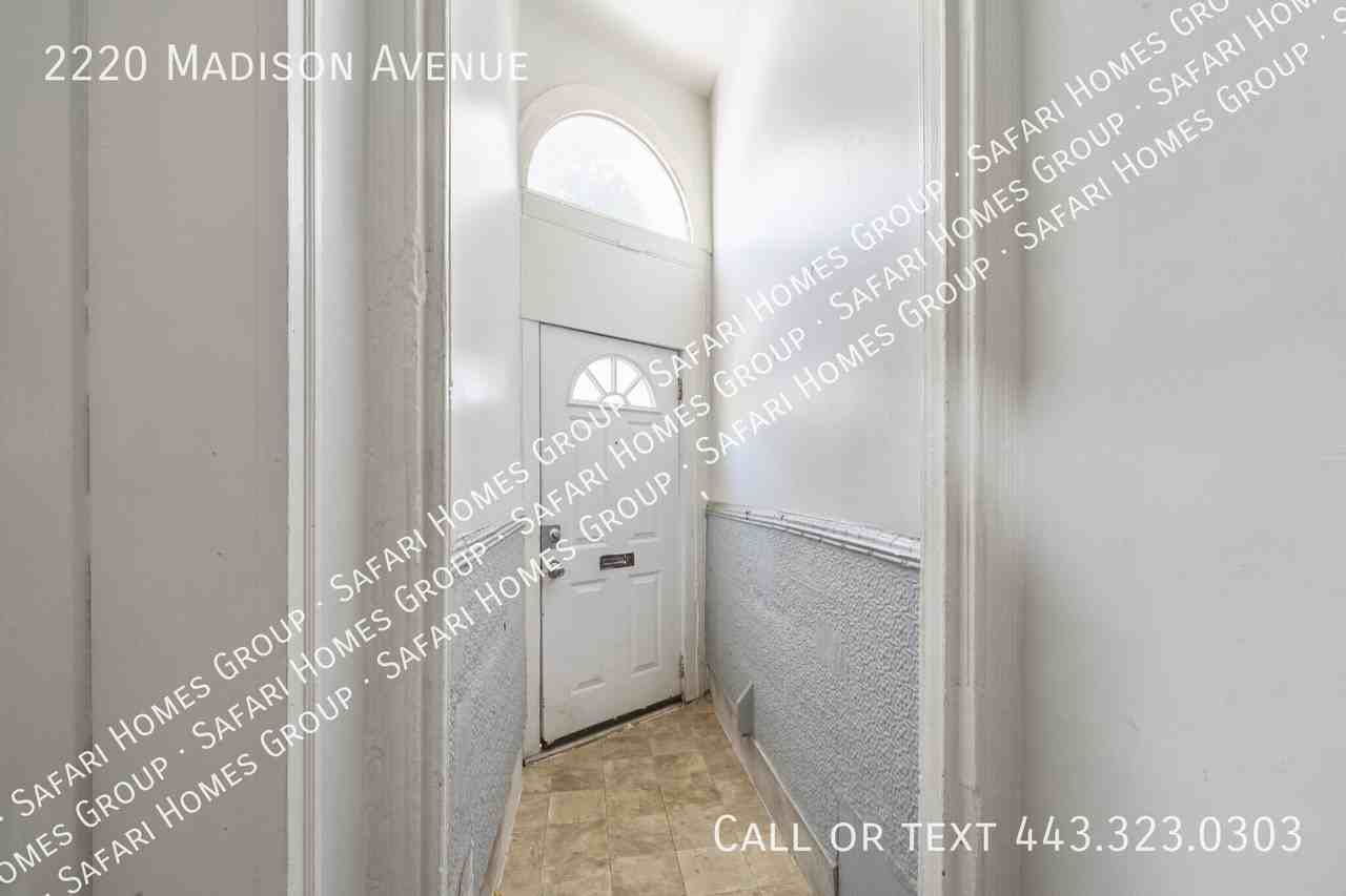 2220 Madison Ave - Photo 4 of 36