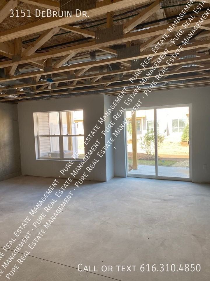 3151 Debruin Dr - Photo 5 of 24