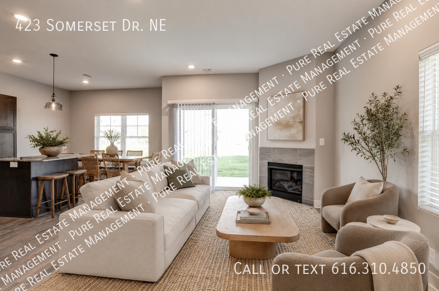 423 Somerset Dr Ne - Photo 2 of 41