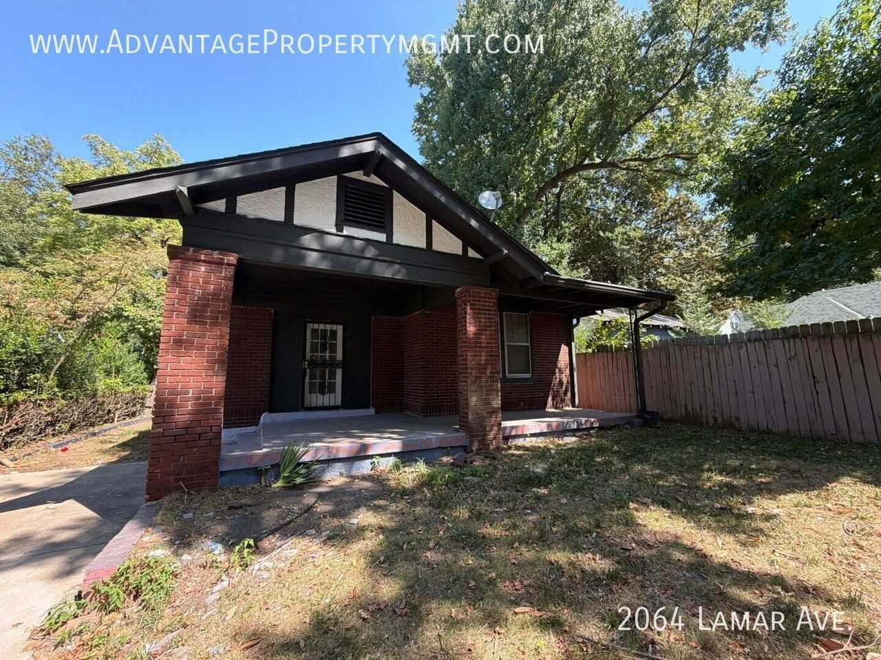 2064 Lamar Ave - Photo 2 of 25