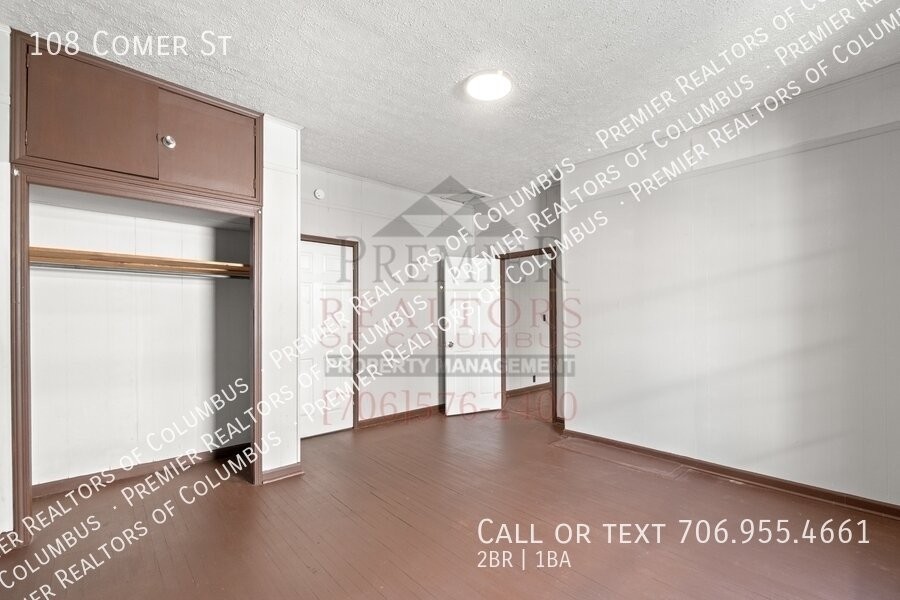 108 Comer St - Photo 4 of 14