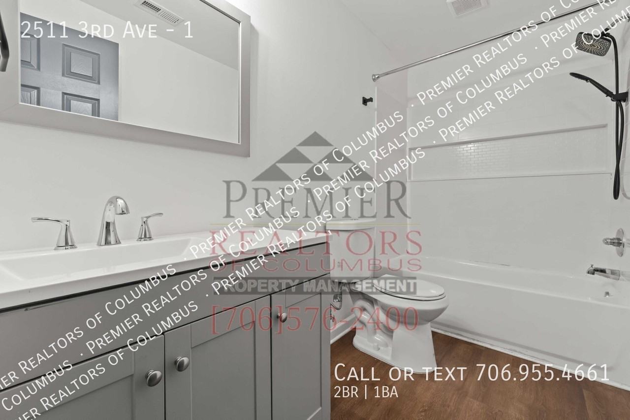 2511 3rd Ave #1 - Photo 3 of 25