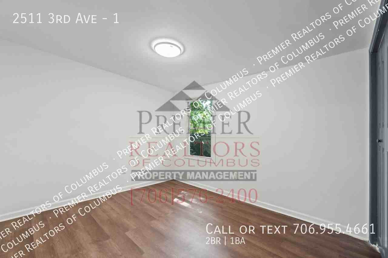 2511 3rd Ave #1 - Photo 6 of 25