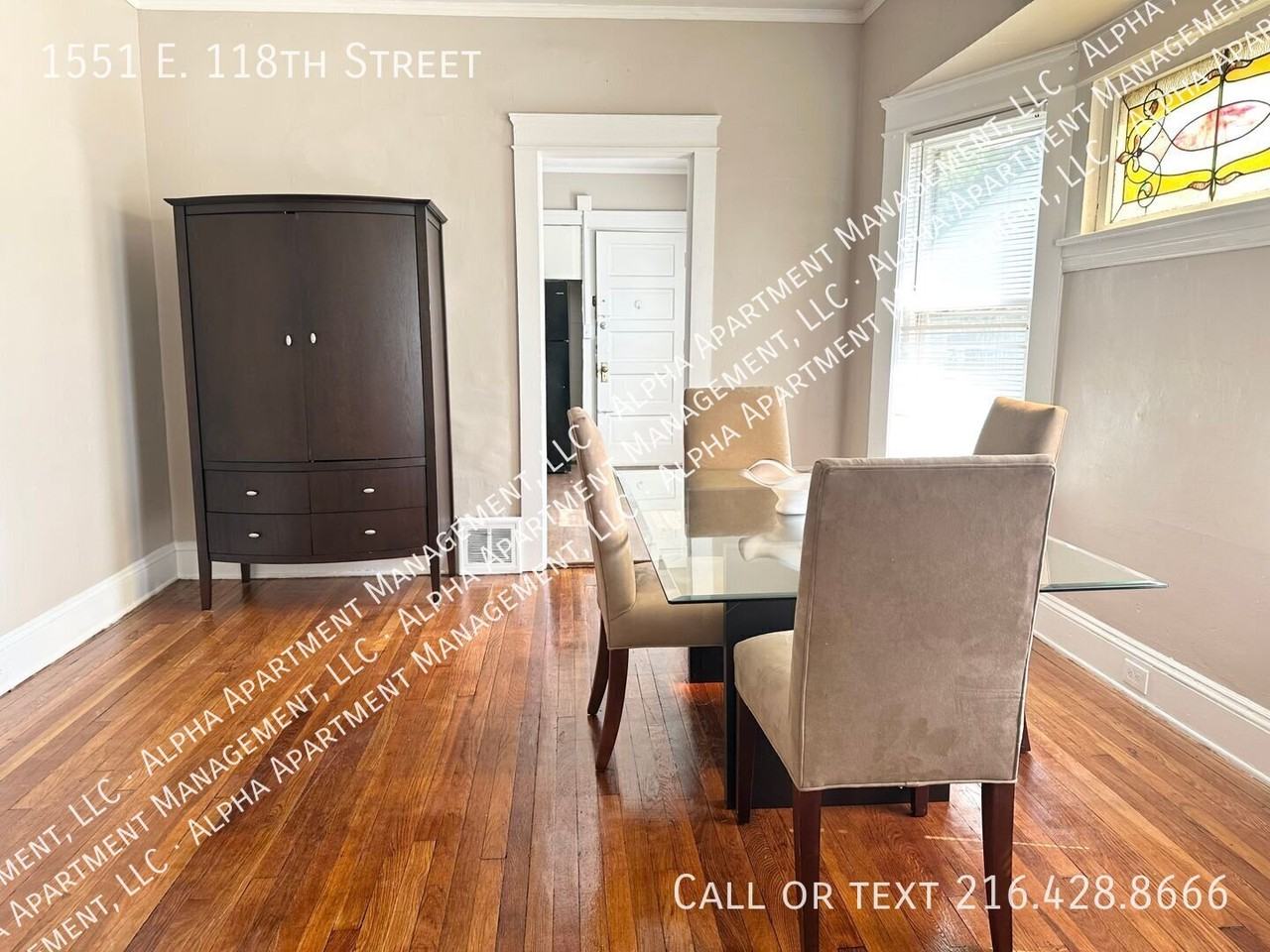 1551 E 118th St - Photo 4 of 24