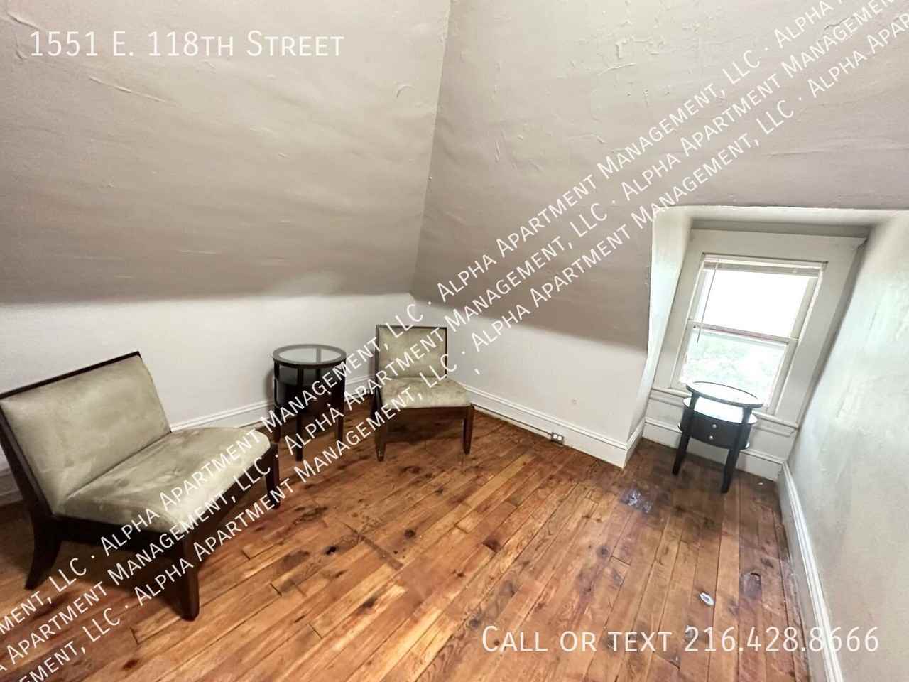 1551 E 118th St - Photo 6 of 24