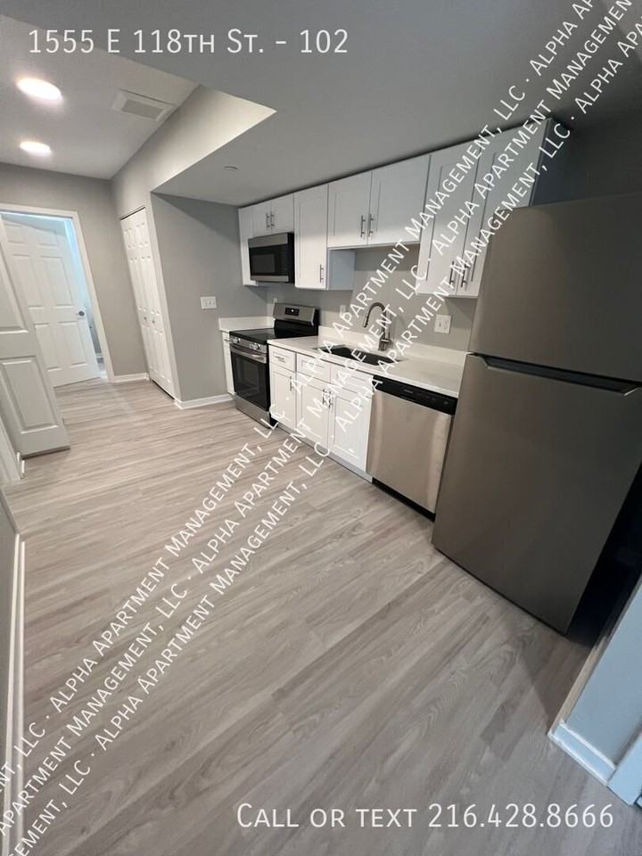 1555 E 118th St #102 - Photo 5 of 12