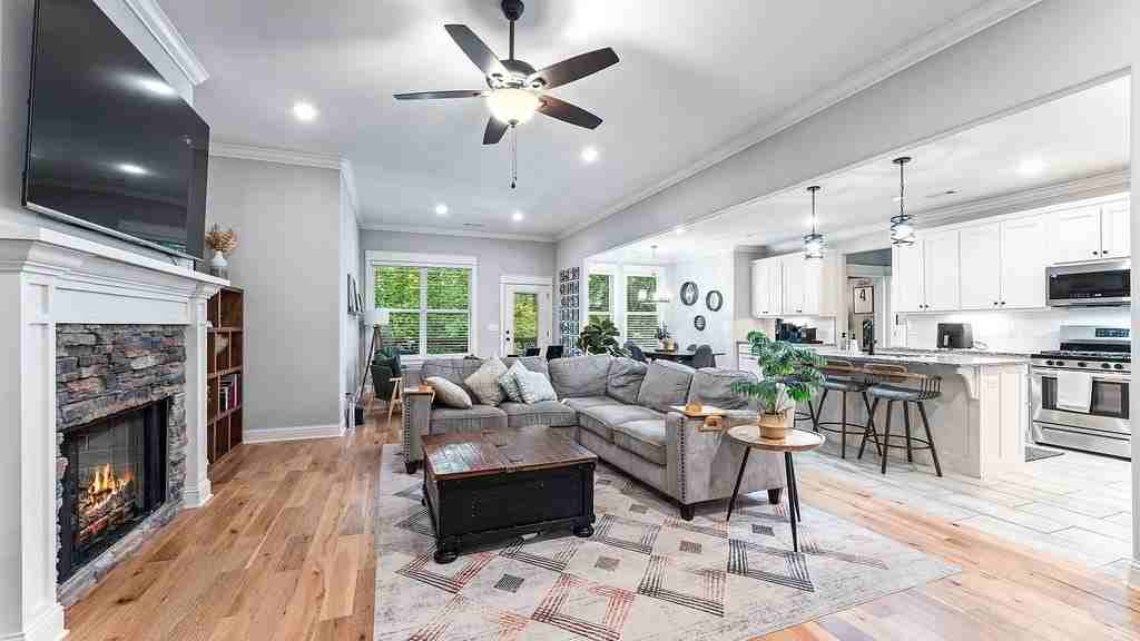 3 Donington Cir - Photo 7 of 50