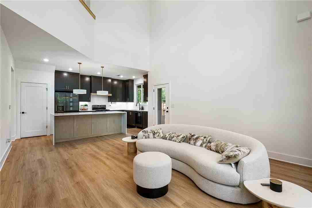 17 Rupert Ln - Photo 3 of 23