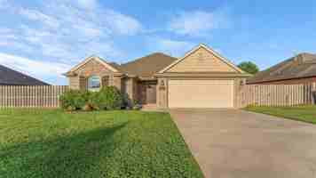 featured image of 730 Fontana St