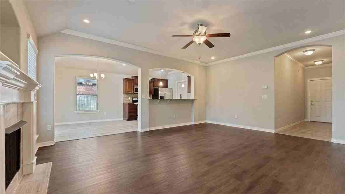 730 Fontana St - Photo 5 of 23